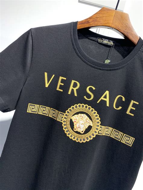 uomo versace t shirt copia|versace vest men's.